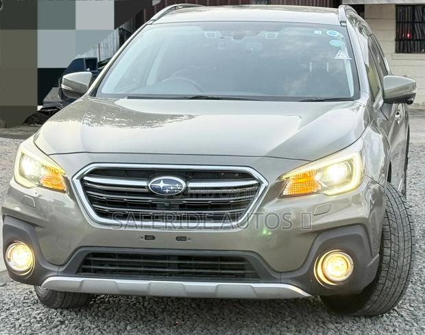 Subaru Outback 2018 Green