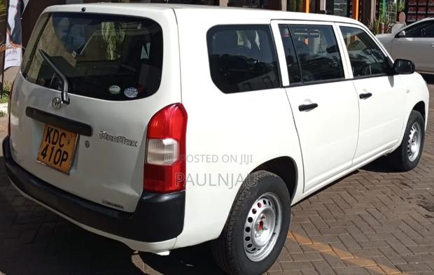 Toyota Probox 2015