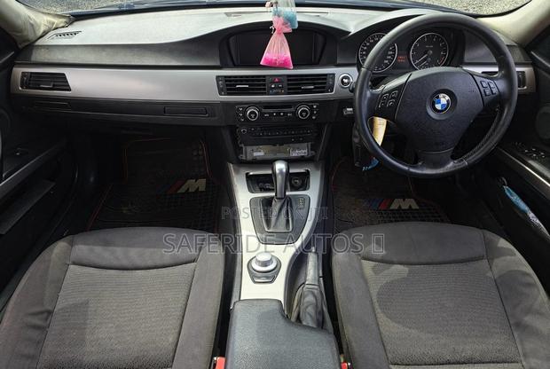 BMW 320i 2007 Black