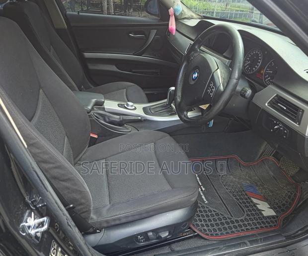 BMW 320i 2007 Black