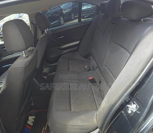 BMW 320i 2007 Black