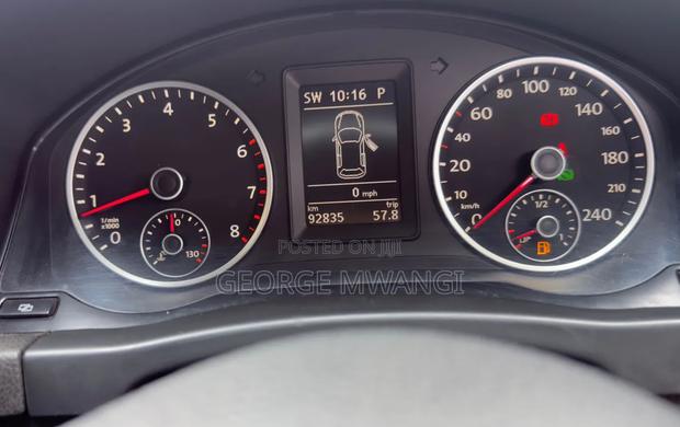 Volkswagen Tiguan 2011 Blue