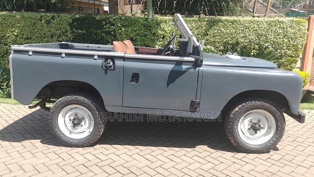 Land Rover Defender 1976 Gray