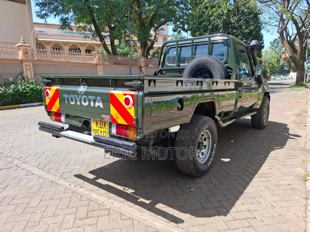 Toyota Land Cruiser 2014