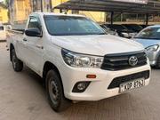 Toyota Hilux 2023 White for sale