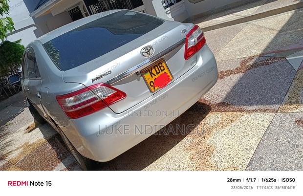 Toyota Premio 2013 White