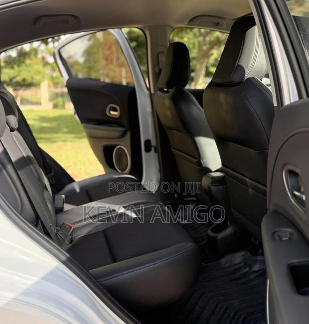 Mercedes-Benz E200 2018 Silver