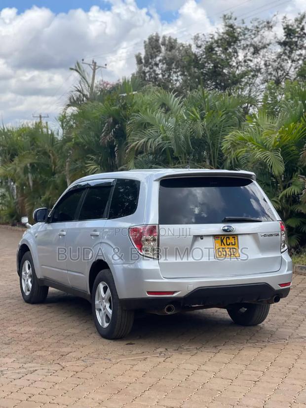 Subaru Forester 2011 Silver