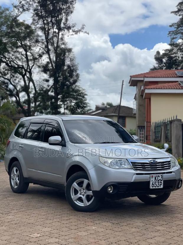 Subaru Forester 2011 Silver