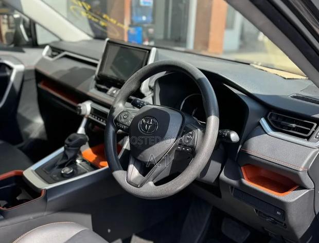 Toyota RAV4 Adventure AWD 2020 Gray