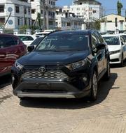 Toyota RAV4 LE FWD 2020 Black for sale