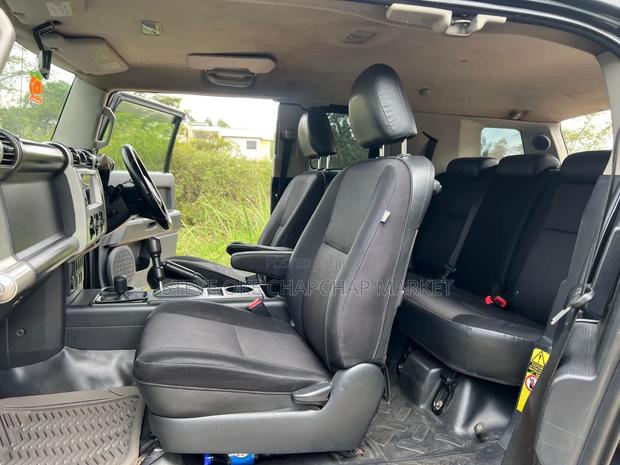 Toyota FJ Cruiser 2012 Matt Black