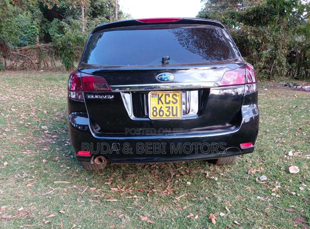 Subaru Legacy 2.5i Premium 2011 Black
