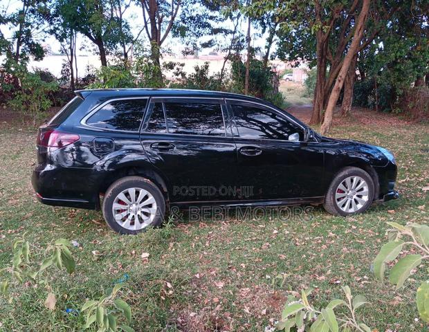 Subaru Legacy 2.5i Premium 2011 Black