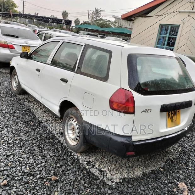 Nissan Advan 2006 White