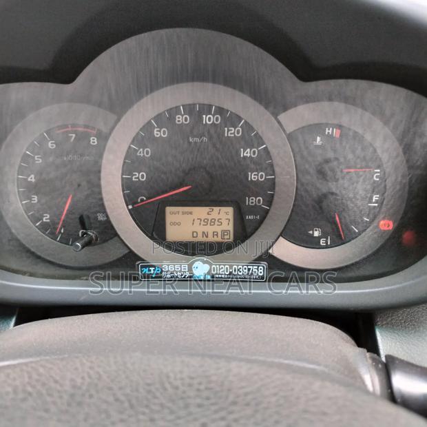 Toyota Vanguard 2011 Black