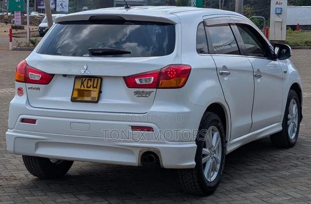 Mitsubishi RVR 2.0 2011 White