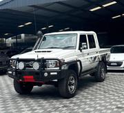 Toyota Land Cruiser 4.5 V8 GXR 2019 Pearl for sale