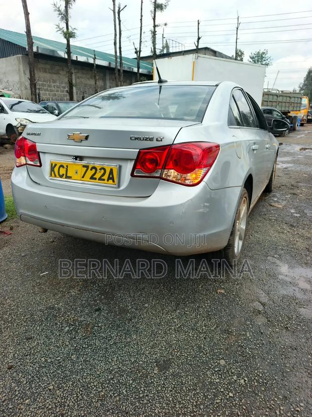 Chevrolet Cruze 2010 Silver