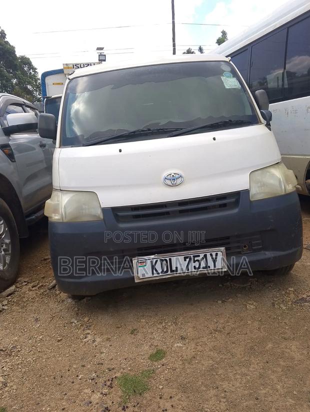 Toyota Lite-Ace 2015 White