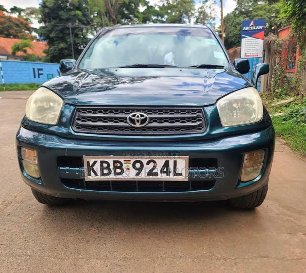 Toyota RAV4 2002 Green