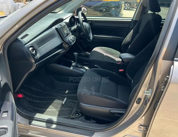 Toyota Axio 1.5 G 4WD 2019 Gold