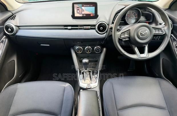 Mazda 2 2020 Gray