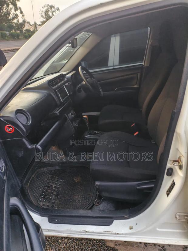 Toyota Probox 1.5 DX 2WD 2017 Off white