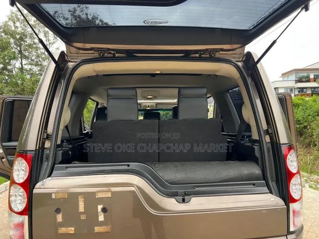 Land Rover Discovery 2011