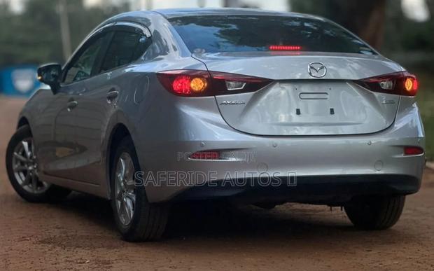 Mazda Axela 2019 Silver