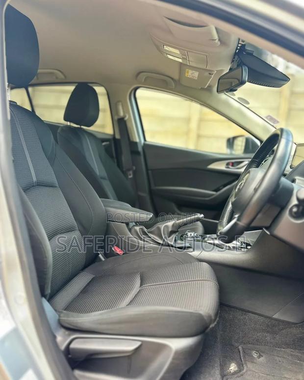 Mazda Axela 2019 Silver