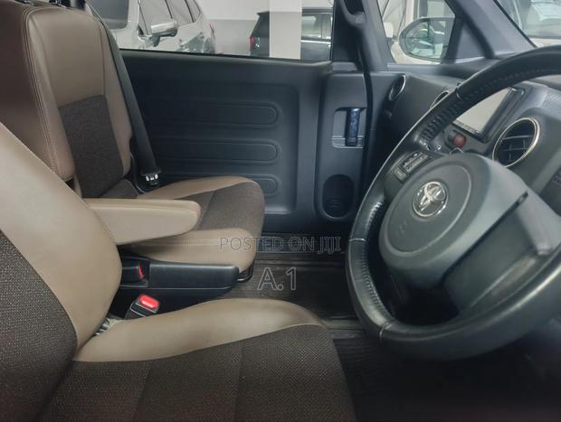 Toyota Porte 1.5 FWD 2019 Beige