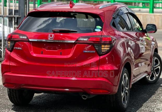Honda Vezel 2019 Red