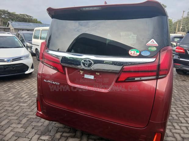 Toyota Alphard 2019 Red