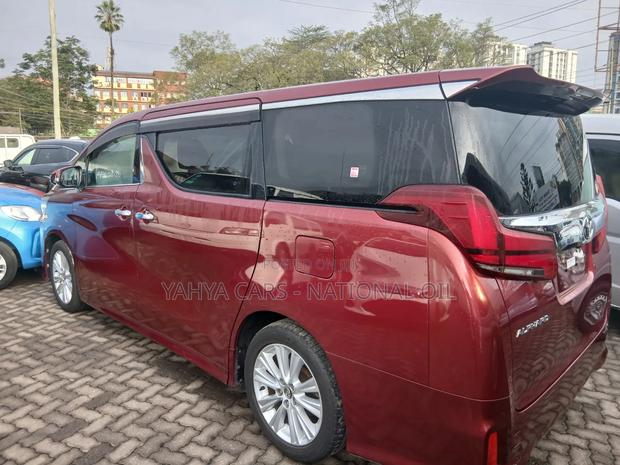 Toyota Alphard 2019 Red