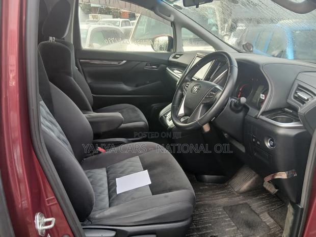Toyota Alphard 2019 Red
