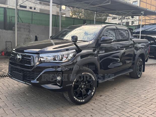 Toyota Hilux 2.4 Diesel 2020 Black