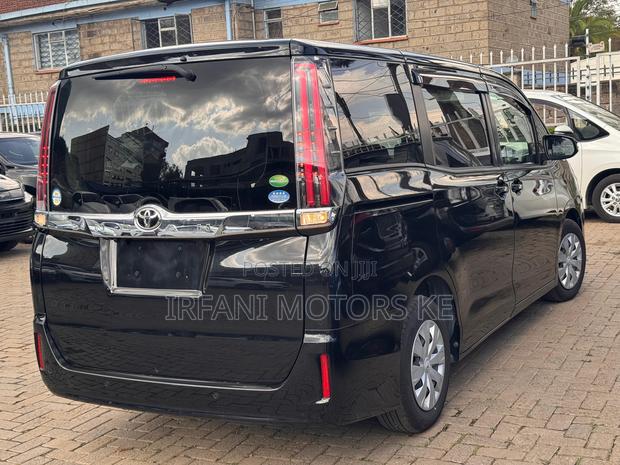 Toyota Noah 2.0 FWD (7 Seater) 2019 Black