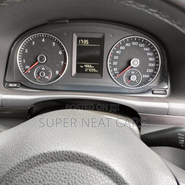 Volkswagen Touran 2015 Black