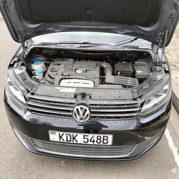 Volkswagen Touran 2015 Black