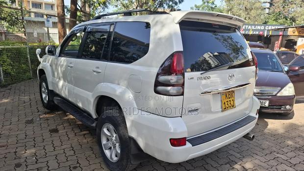 Toyota Land Cruiser Prado 3.4 5dr 2006 White