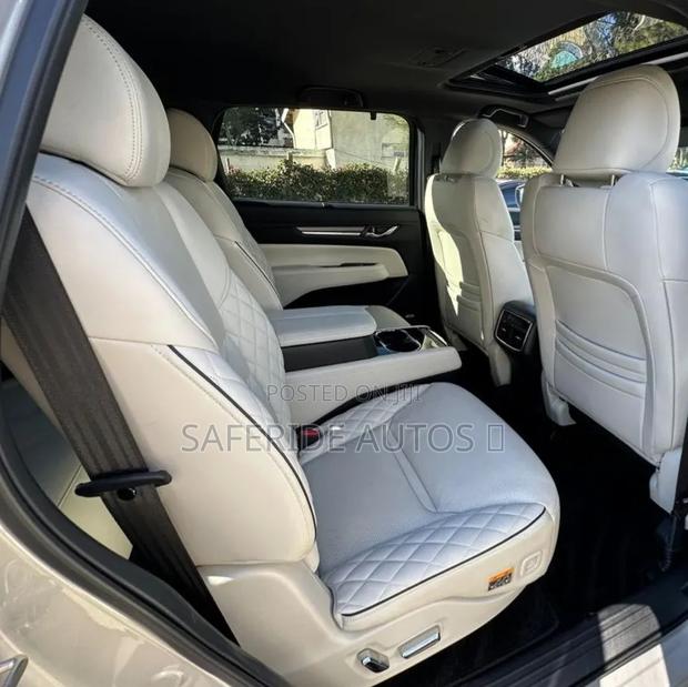 Mazda CX-8 2021 Gold