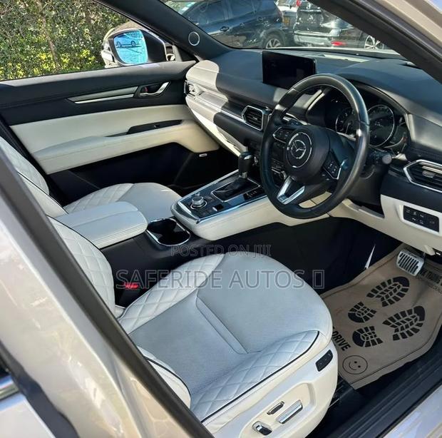 Mazda CX-8 2021 Gold