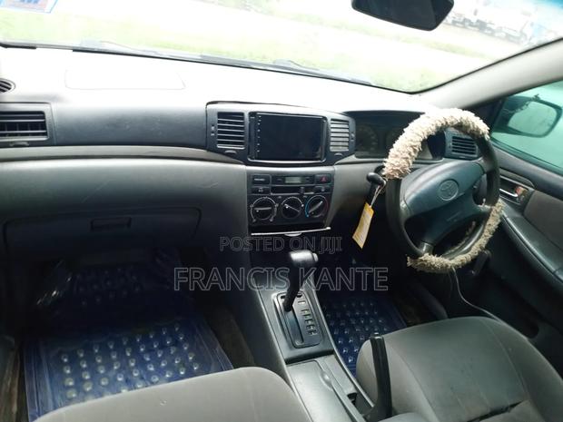Toyota Corolla 2009 White