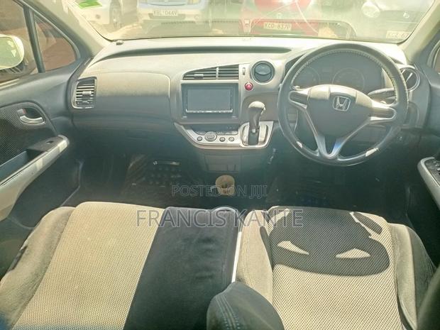 Honda Stream 2012 White