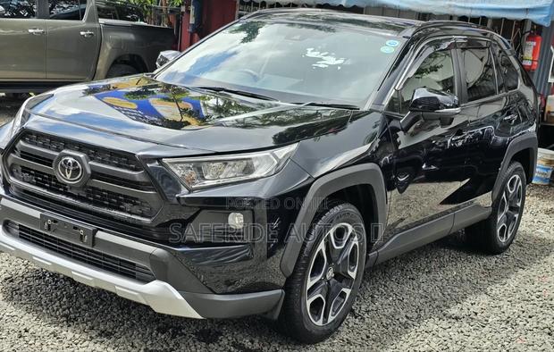 Toyota RAV4 2020 Burgundy