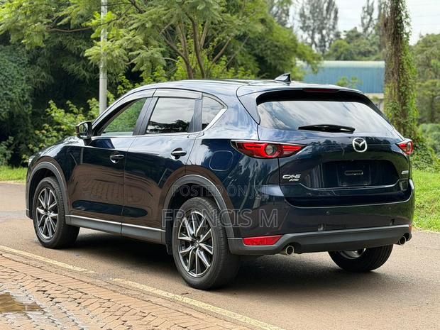 Mazda CX-5 2019 Blue