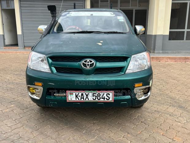 Toyota Hilux 2007 Green