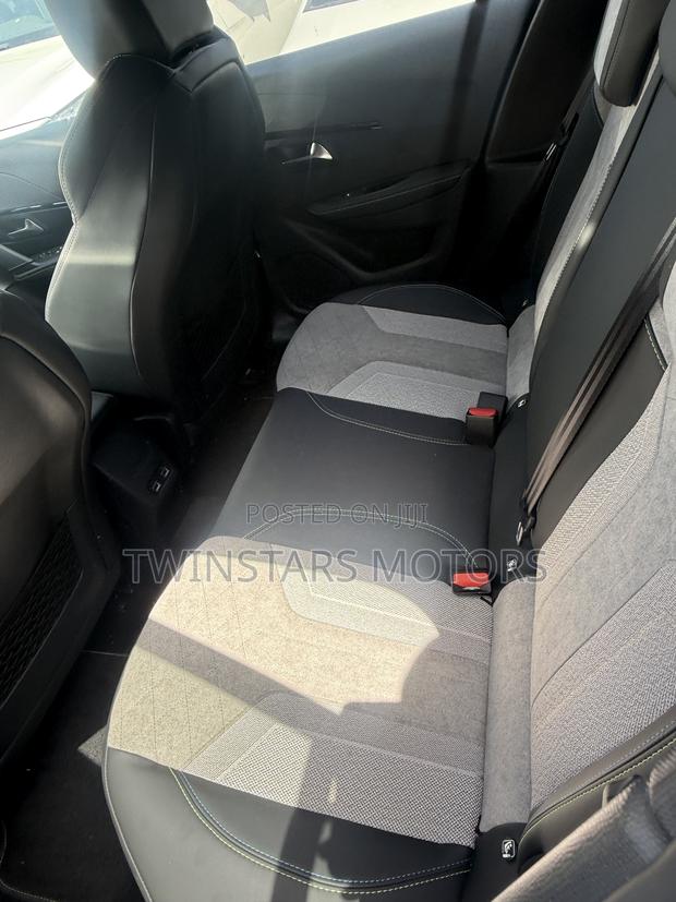 Peugeot 208 2019 Pearl