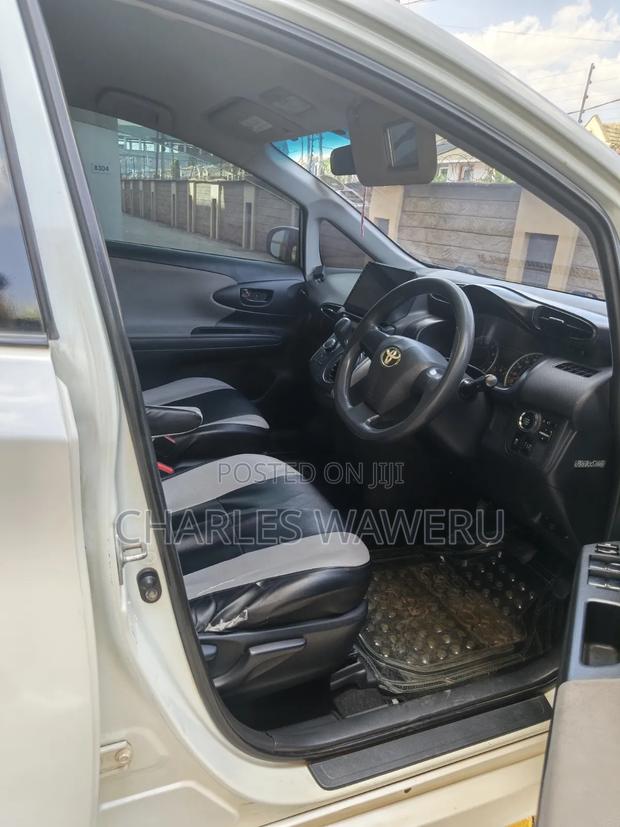 Toyota Wish 2012 White